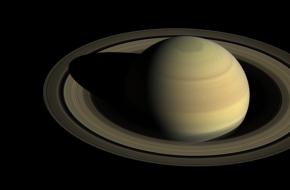 Sonda Cassini sonda. Uzayın hayallerinde. Cassini