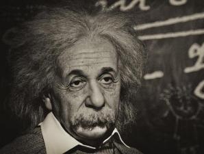 Albert Einstein rövid életrajza